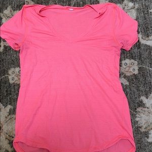 Lululemon Love tee size 6